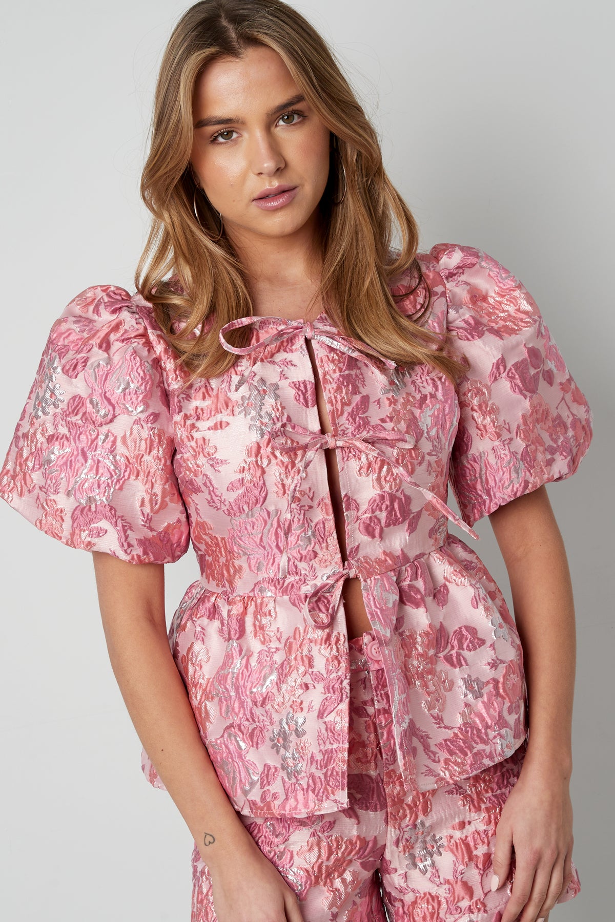Geweven Polyestervezel Vrouwen Korte Mouw Top Elegante Bloemenprint